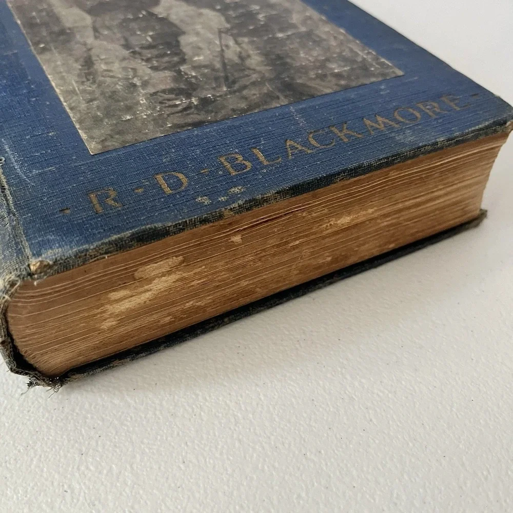 1928 Lorna Doone Book hardback coffee table gorgeous illustrations blue